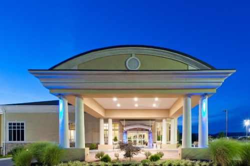 Holiday Inn Express Woodstock-Shenandoah Valley image 16