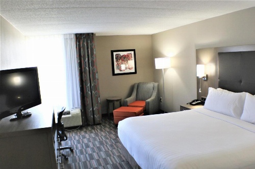 Holiday Inn Express Woodstock-Shenandoah Valley image 4